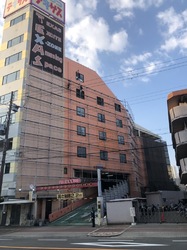 アルファーテックの外壁塗装_店舗施工例_施工前