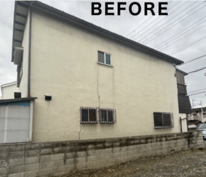 外壁のクラック(ひび)補修と塗装の施工前写真